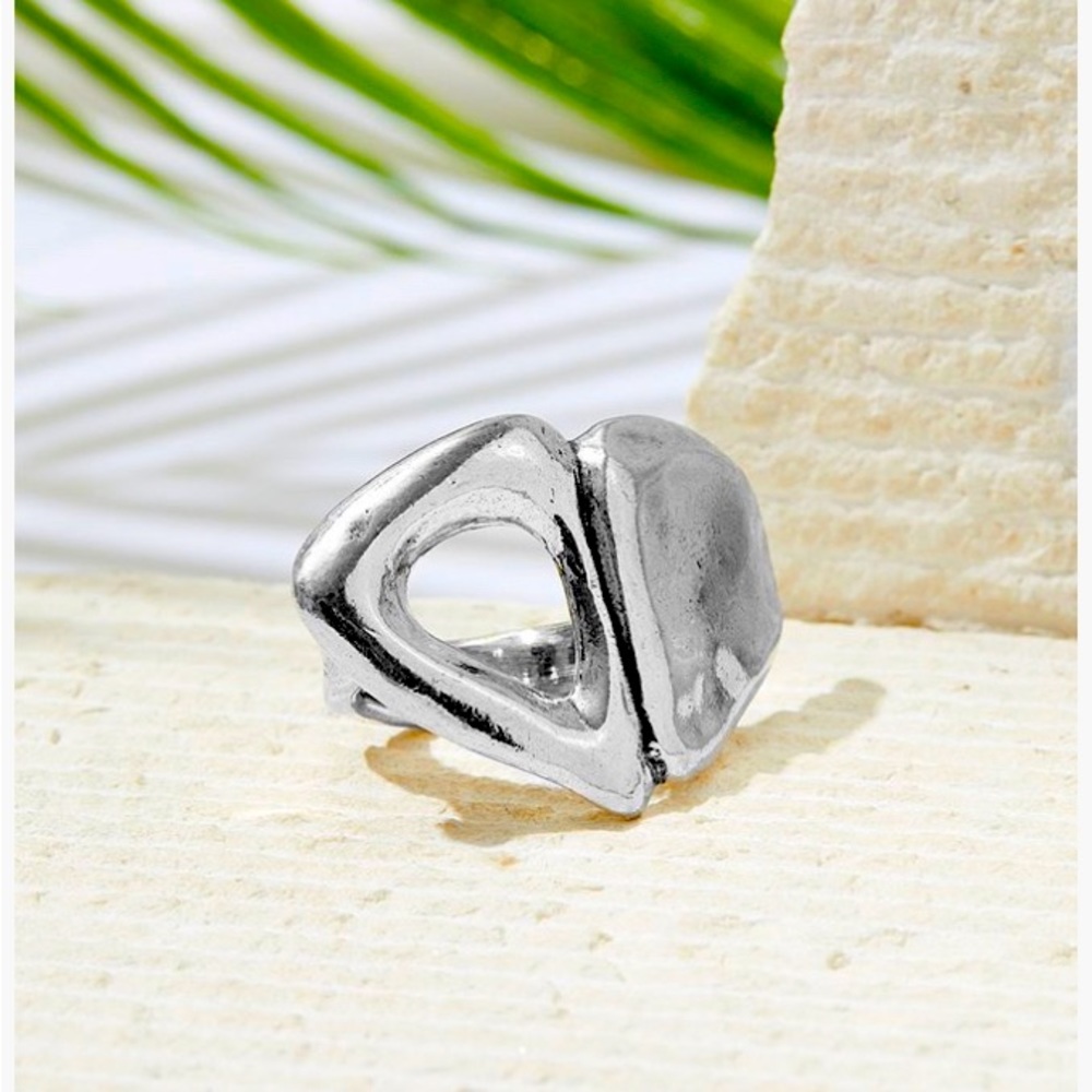 Uno de 50 Broken Hearts ring
